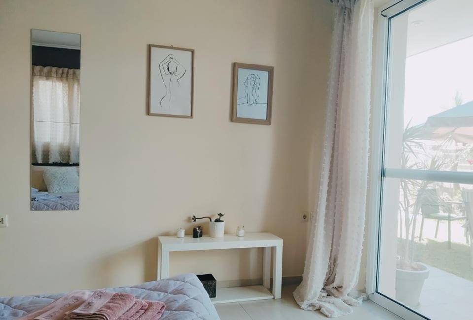 Xrysa'S Garden Apartment Missolonghi Bagian luar foto